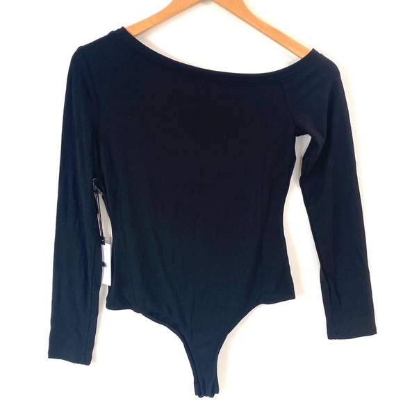 (B7) ASTR Black LongSleeve drop shoulder bodysuit, Size Small, NWT - Picture 5 of 8